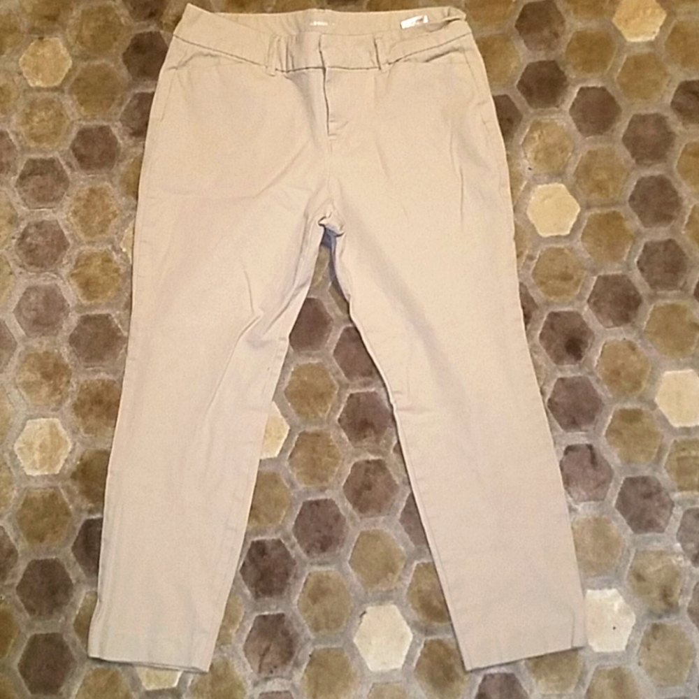 Old Navy Pixie Ankle Pants